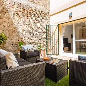 Sol With Garden Apartment